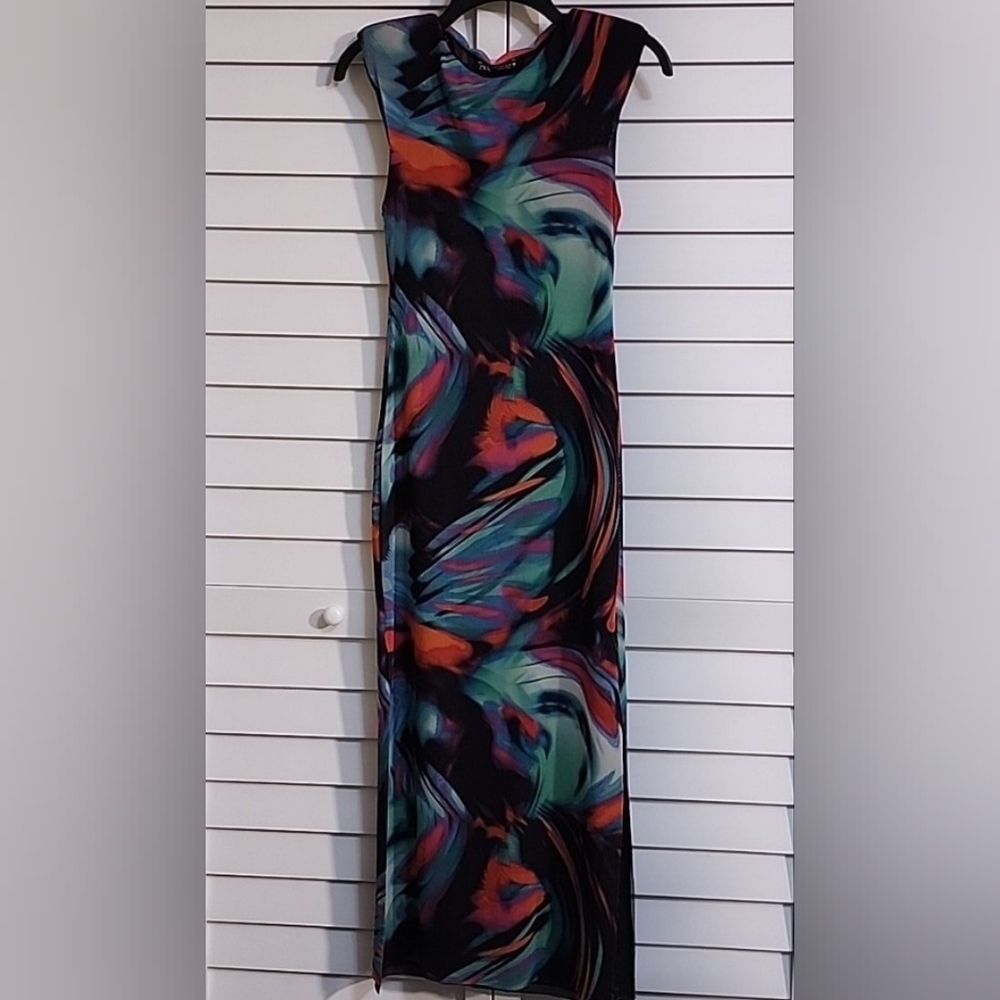 ZARA Maxi Dress Color Print Pattern thin Mesh Tulle Blend fabric  Size Small